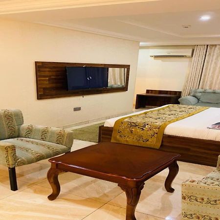 Qualibest Grand Hotels Abuja Exterior foto