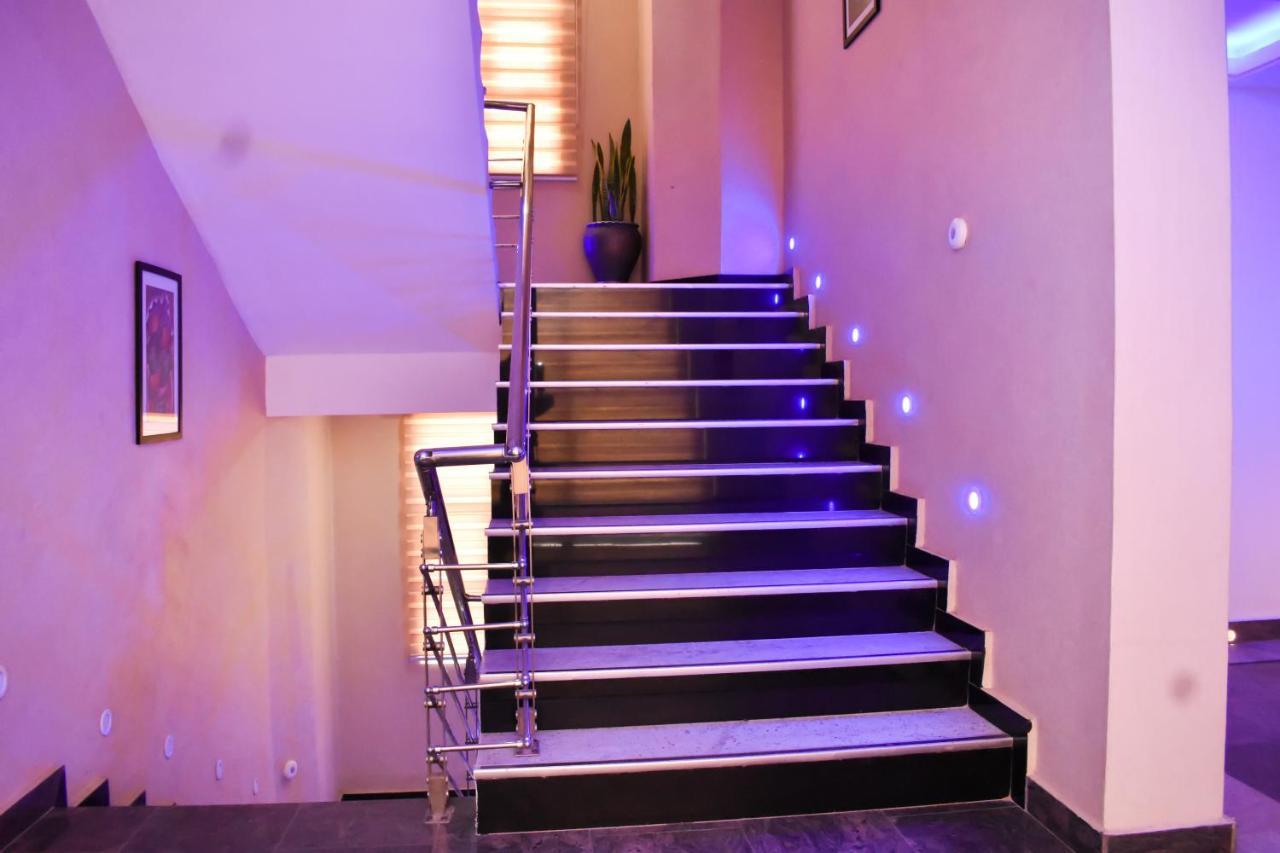 Qualibest Grand Hotels Abuja Exterior foto